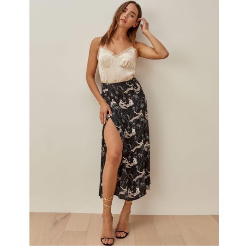 Reformation Zoe Skirt in Champagne Wishes 6
